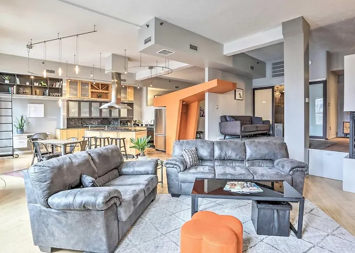 Dwtn Condo Walk to Stadiums, Museums, Bars&More